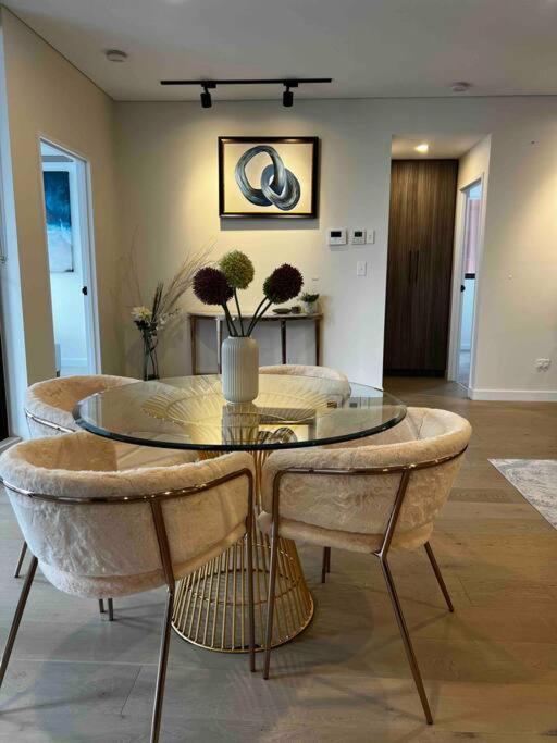 Luxury 3 Bedroom Apartment In Ryde Sidney Dış mekan fotoğraf